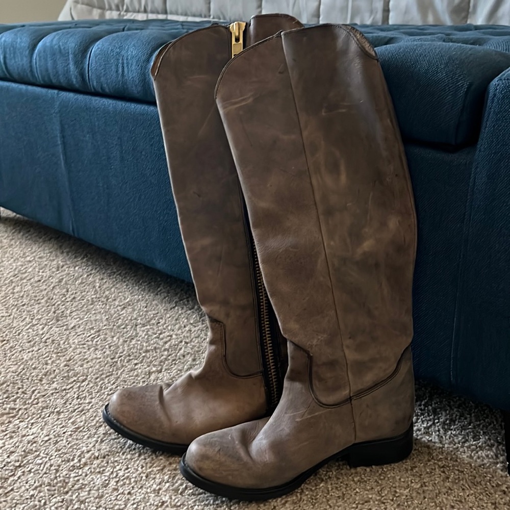 Ruse Sueded Leather Boots